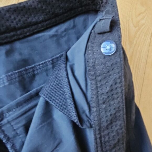 L.L.Bean Hiking Pants Women’s 16‎ Black Cropped Straight Leg Stretch Lightweight - Picture 10 of 10